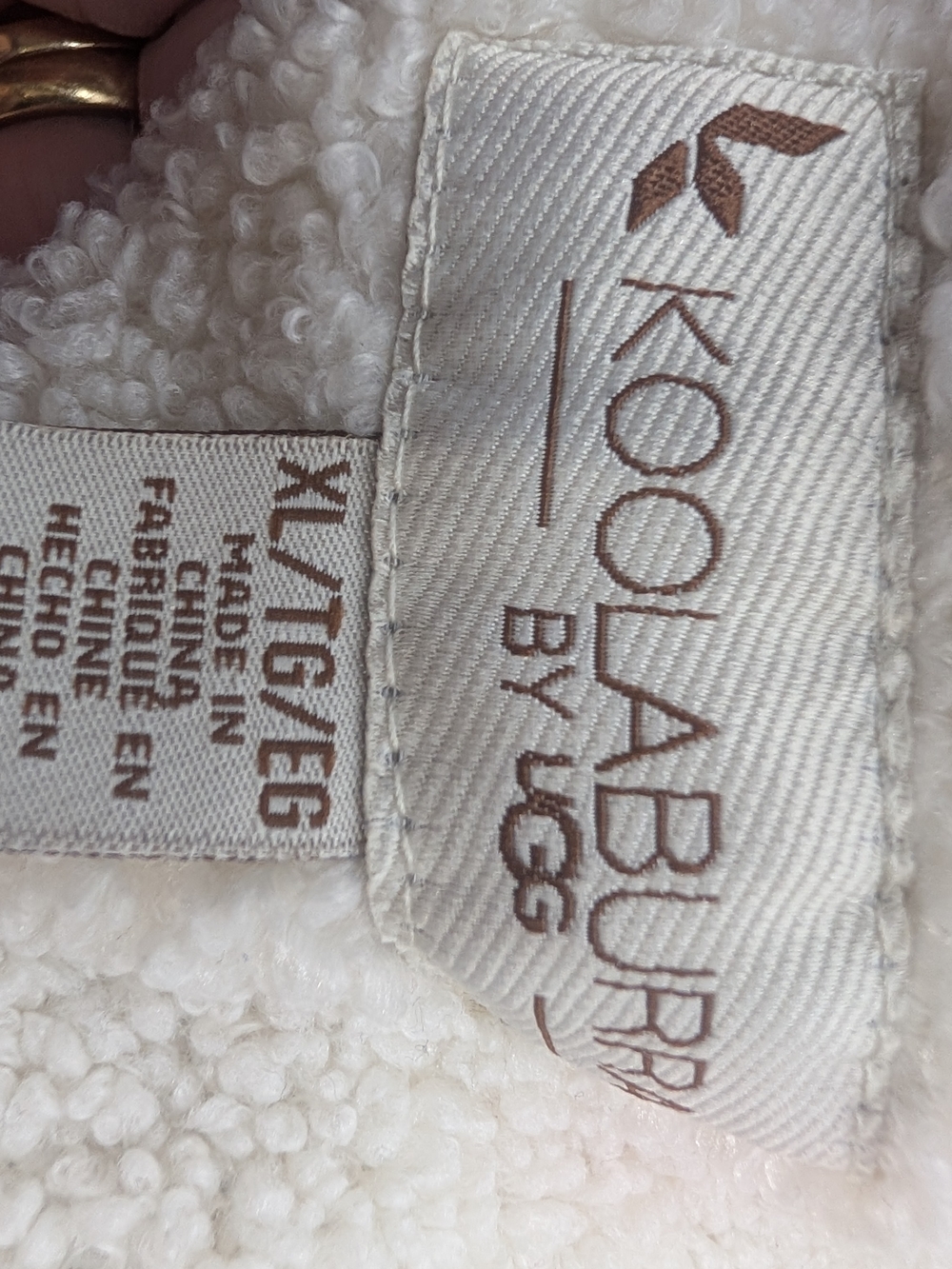 Koolaburra by UGG featuring a faux sherpa collar! - Picture 6 of 7